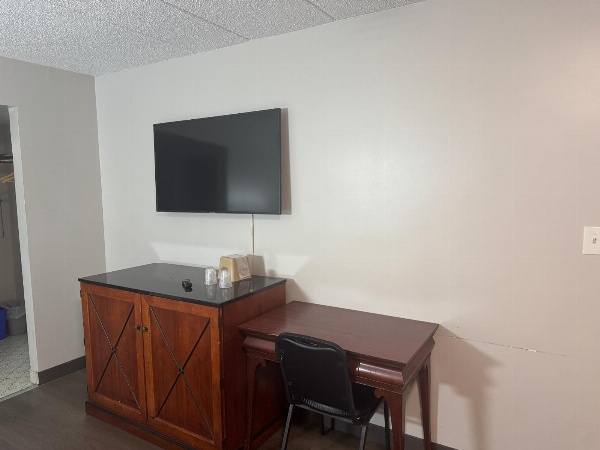 Farrington Inn - North Brunswick Main image